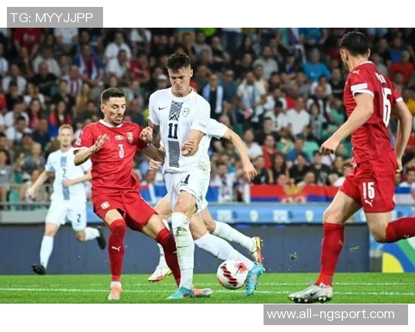 曼联出售B费传闻不实罗马诺澄清沙特与其无新动态