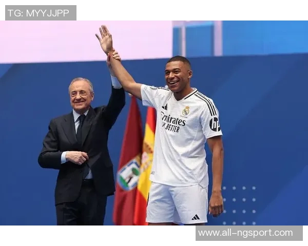 2025年全球俱乐部球衣销量排行榜揭晓皇马领先巴萨巴黎曼联位列第七