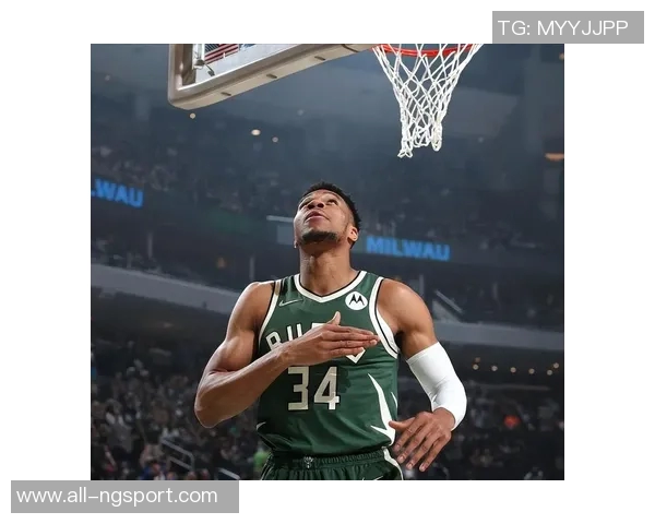 字母哥盛赞罗林斯自信心提升未来必将成为球队的重要一员